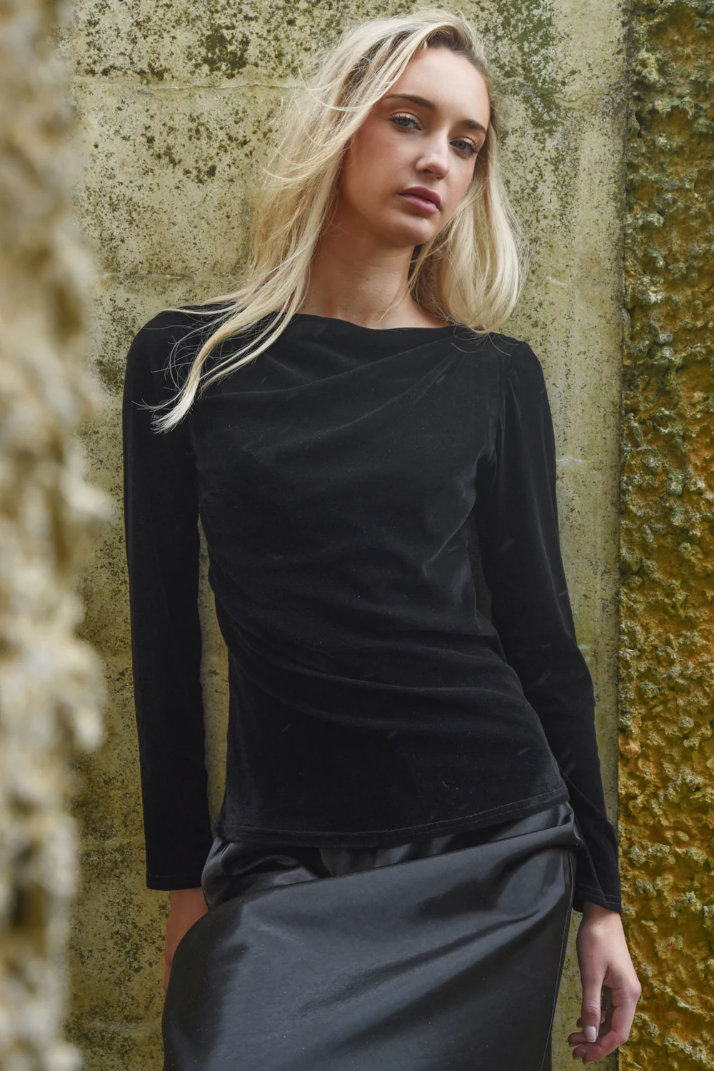 CPW26_VELVET_HAZE_SOFT_SPELL_TOP_CP20009-34_BLACK_1.webp